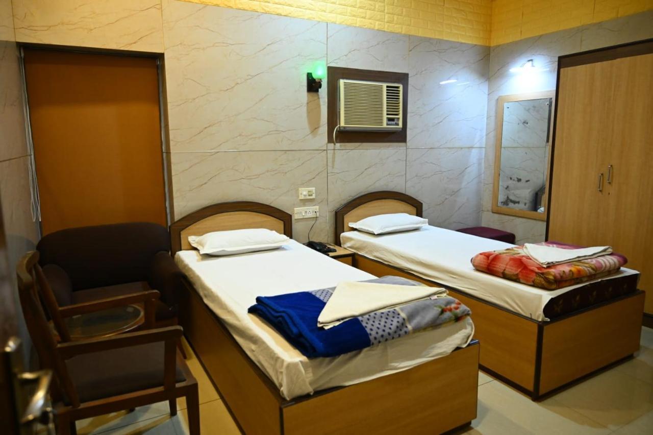 Hotel Komala Vilas Calcutta Exterior foto