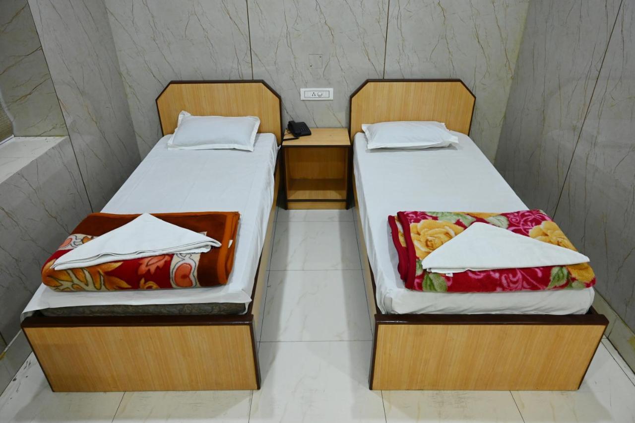 Hotel Komala Vilas Calcutta Exterior foto